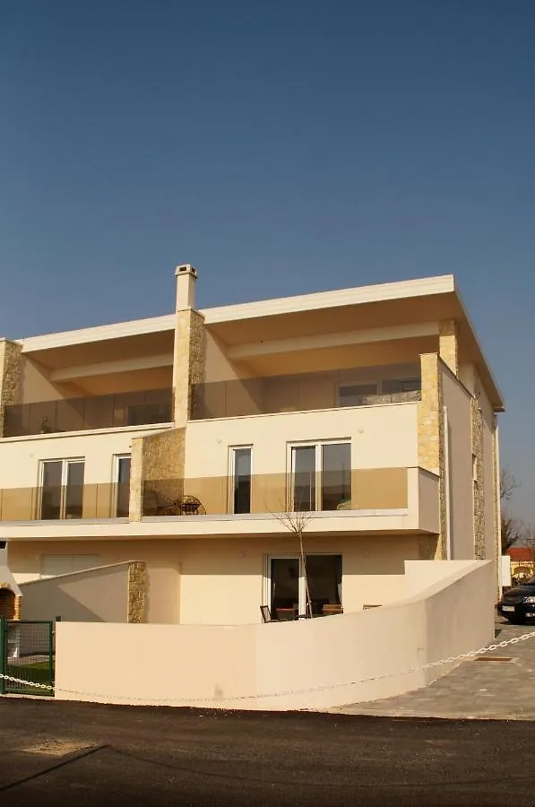 Gemuetliches Ferienhaus Mit Whirlpool & Dachterrasse Privlaka  Croatia