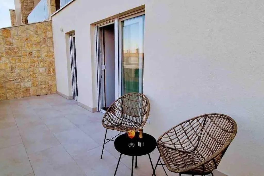 Gemuetliches Ferienhaus Mit Whirlpool & Dachterrasse Privlaka  0*, Privlaka (Zadar)